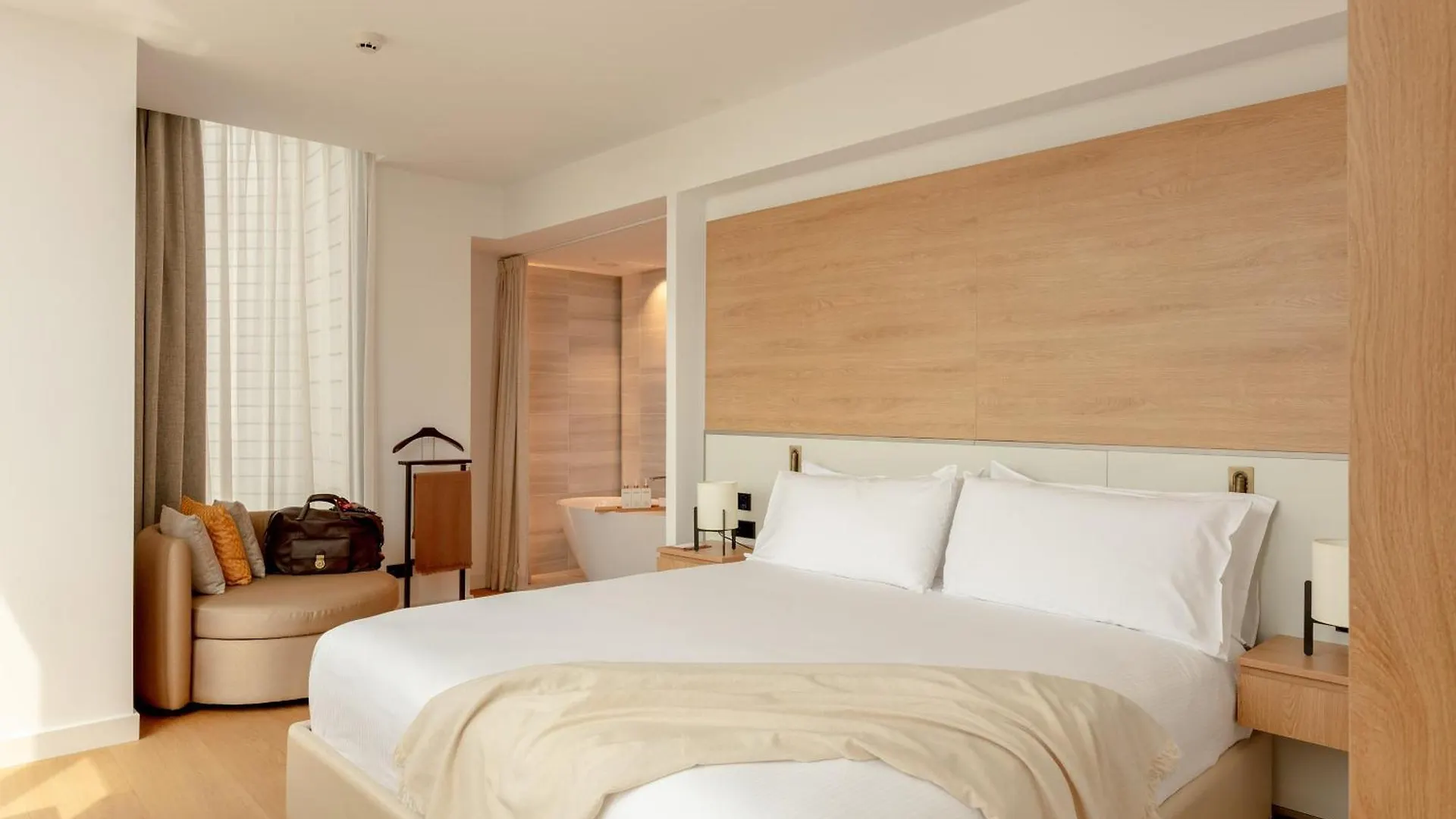 Torre Melina, A Gran Melia Hotel Barcelona